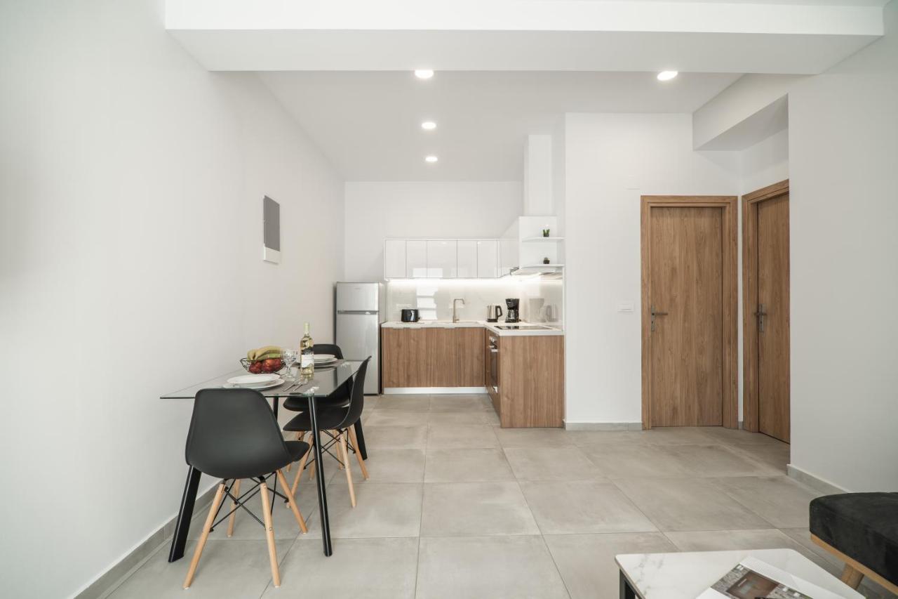 Kiani Apts Каливес Екстериор снимка