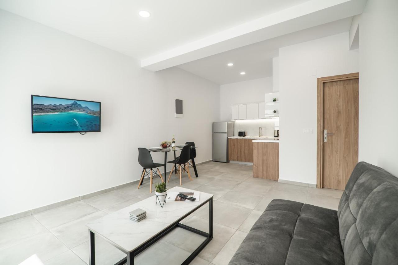 Kiani Apts Каливес Екстериор снимка